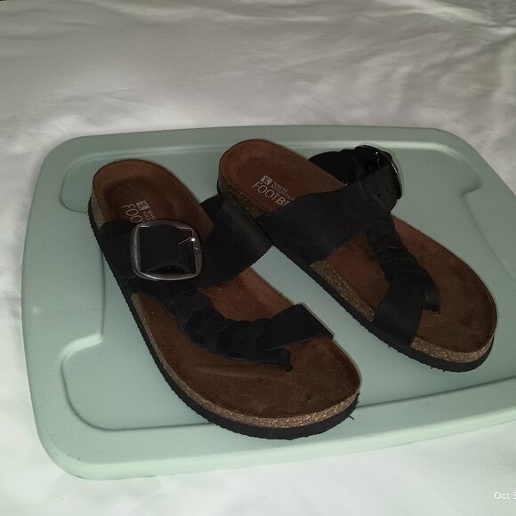 Comfortable and cute sandals - Picture 1 of 4
